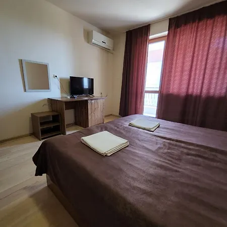 акра-ф ホテル