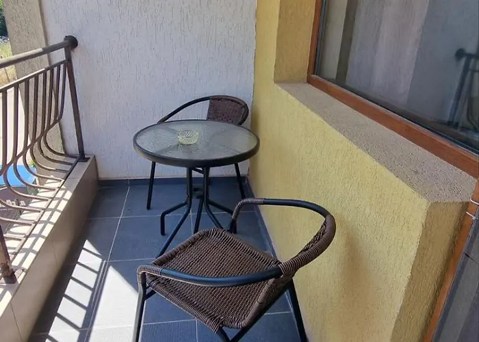 акра-ф מלון צ'רנומורץ