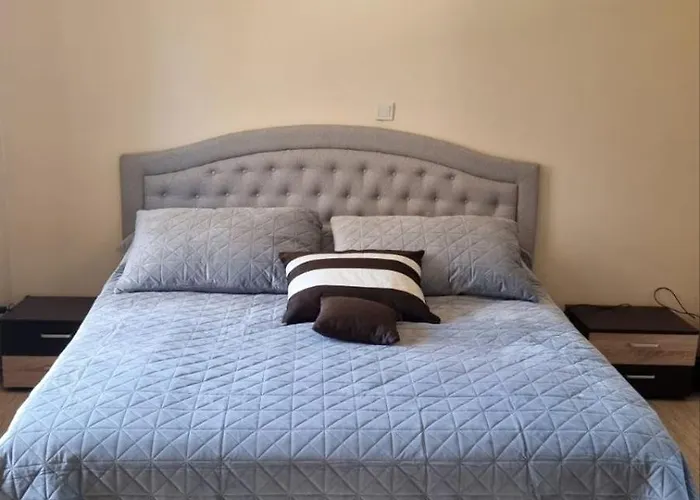 מלון акра-ф צ'רנומורץ