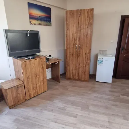 акра-ф Hotell Tjernomorets