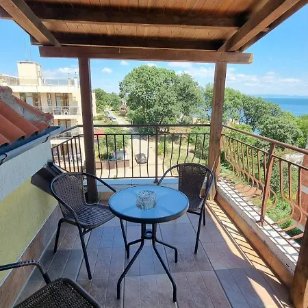 акра-ф Ξενοδοχείο