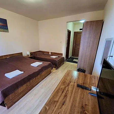 акра-ф Hotell *