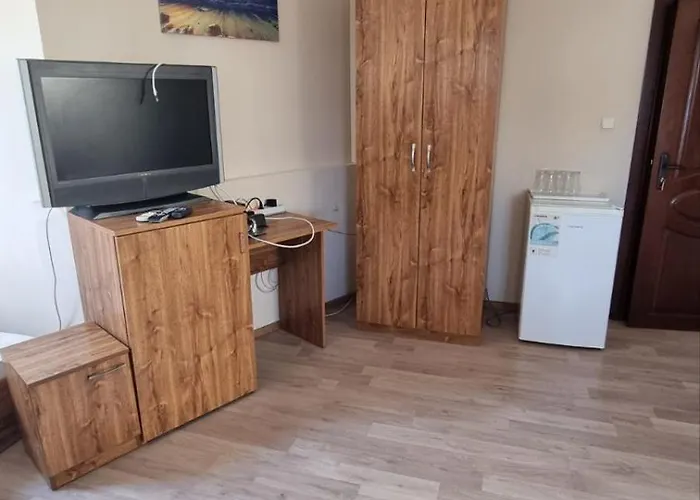 акра-ф Ξενοδοχείο Τσερνομόρετς